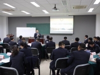 马艺老师马艺老师3月13号为河南农商行讲授了《农商行战略转型的三项经营智慧》的课程