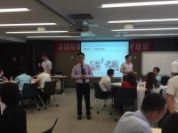 张坤老师在8月26日为深圳某运输行业讲授了《企业管理者演讲口才与表达》的课程圆满结束！