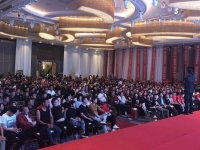 10月12号徐毅老师婉转千里来到常州，为一千多人上了一堂《巅峰团队战斗力提升》的公开课。